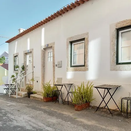 Riverside Studio - 5 Mins To Belem Tower & Garden